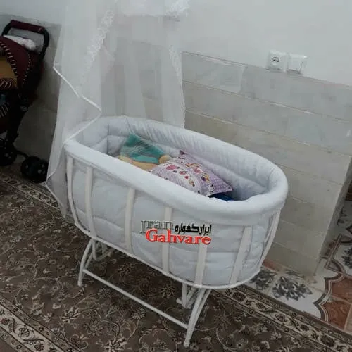 113 تخت و گهواره برقی پردیس