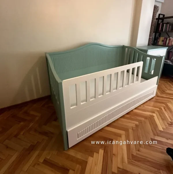 تخت کودک مونته‌سوری آرامیس کشودار CNC