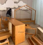 كلبه حصيرى با تخت مهمان و سرسره