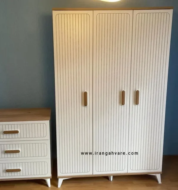 mdf-wardrobe-modern2 کمد کودک ۳ درب CNC با پایه و دستگیره چوب راش