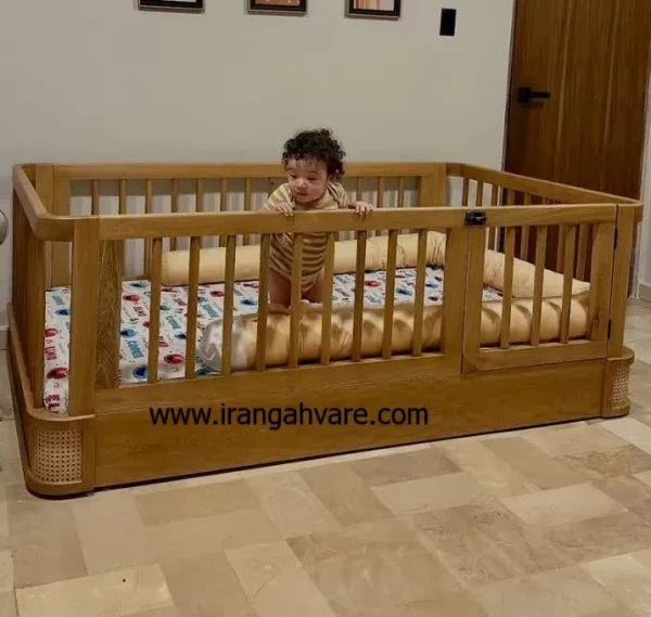 تخت مونته سورى منحنى چوب و حصير