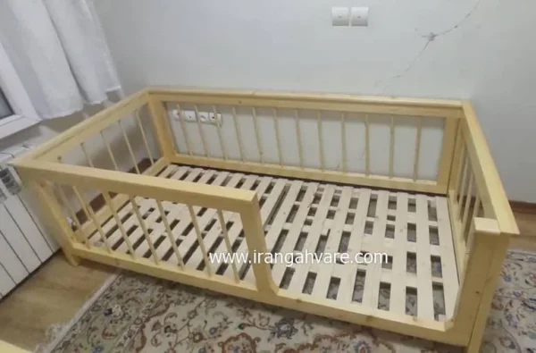تخت نوجوان کارن