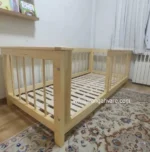 تخت نوجوان کارن