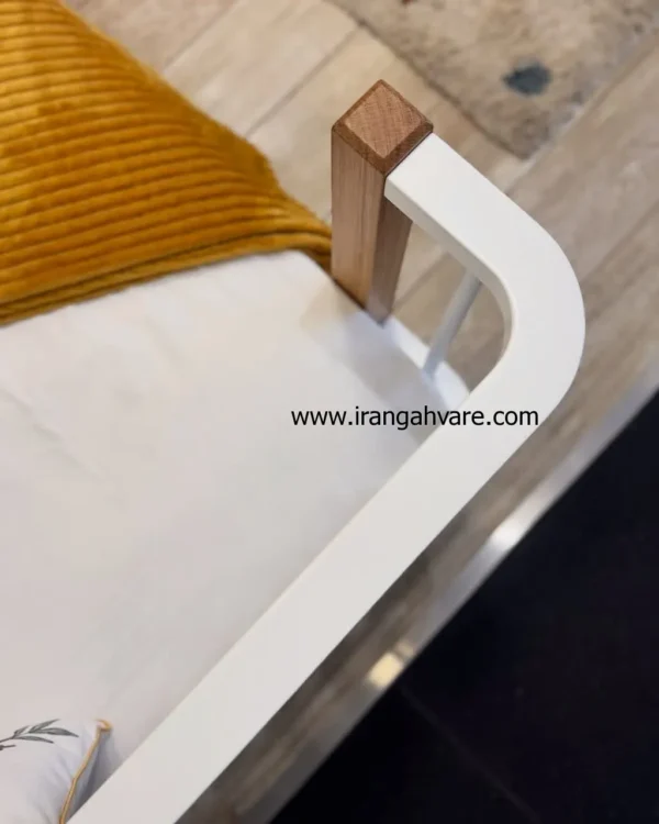 تخت نوزاد نوجوان منحنى و نرده اى