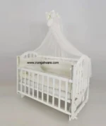 تخت و گهواره کنار مادر ام دی اف