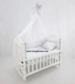 تخت و گهواره کنار مادر ام دی اف