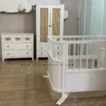 ست ٣ تيكه تخت نوزاد نوجوان و كمد و دراور ايكيايى حصيرى