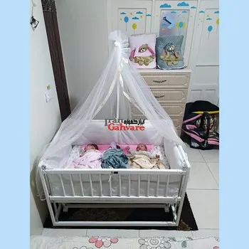 نارسیس صدوبیست در هشتاد برای سه قلوها گهواره چوبی برقی نارسیس سایز 120 در 80 سانت