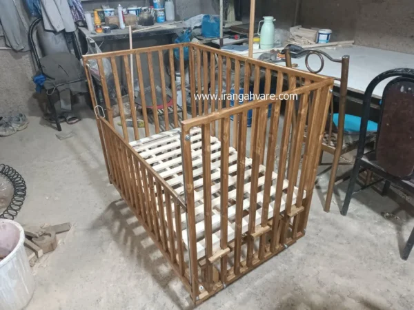 تخت و گهواره چوبی مدل ویکتوریا