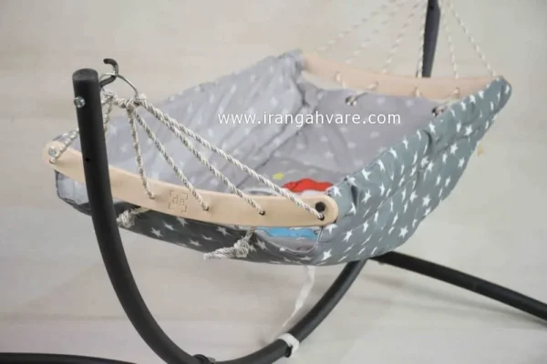گهواره ننو نوزاد