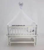 تخت و گهواره کنار مادر ام دی اف
