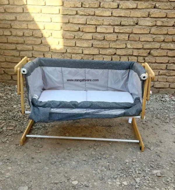 تخت و گهواره کنار مادر میترا چوبی